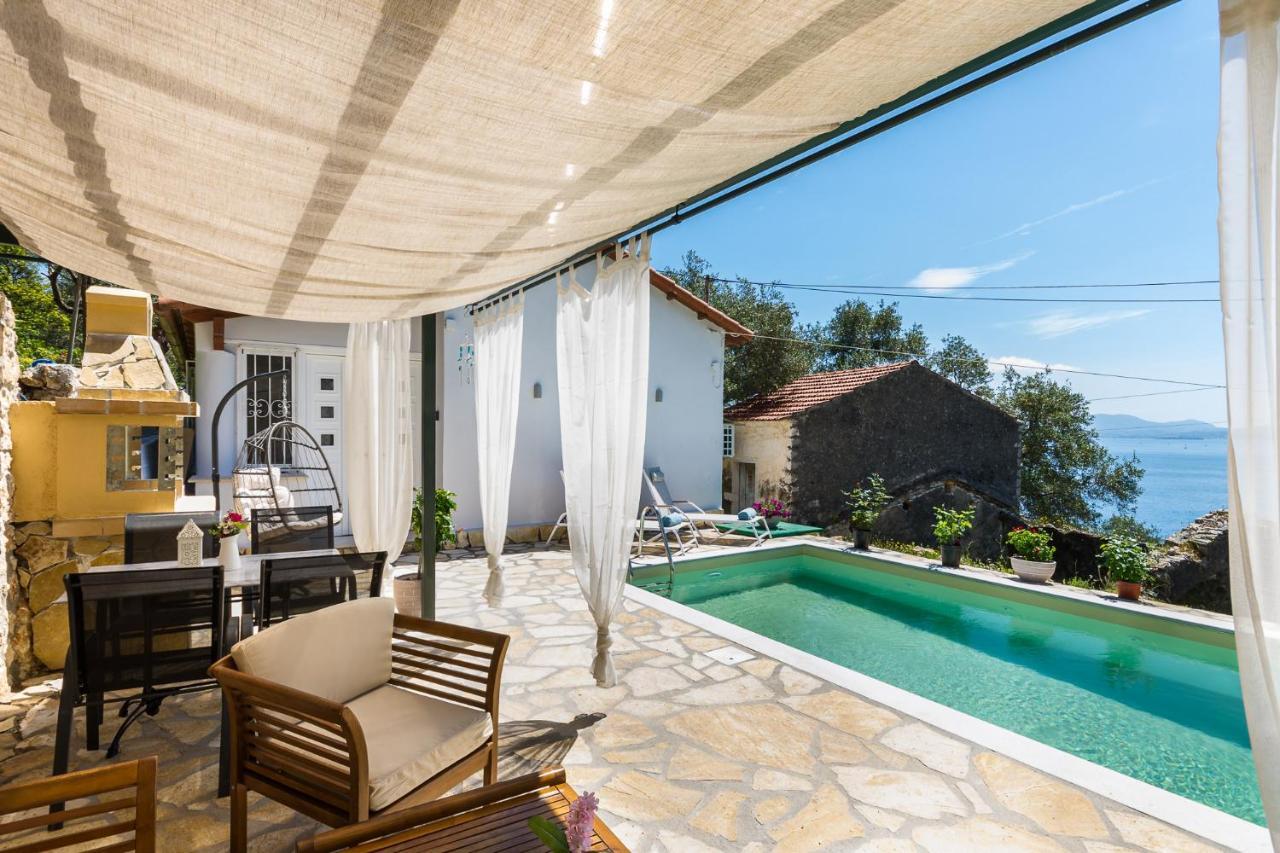 Alkinoi Seaview Villa With Private Pool By Konnect, Nisaki Nisaki  ภายนอก รูปภาพ